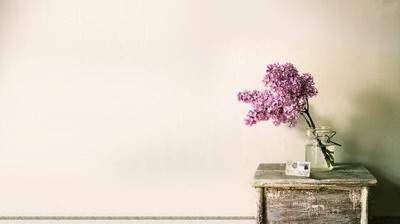 茶桌可以放在客厅冲门的位置吗_桃花