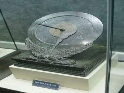 进门鱼缸当屏风好吗_金科联发東悦府