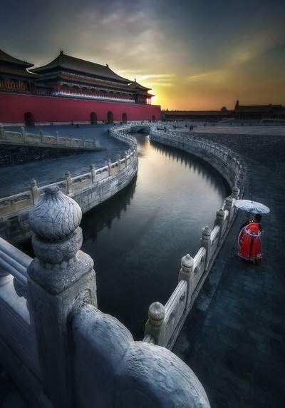 十平方的卧室怎么摆放_龙都丽景