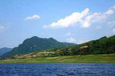客厅西墙挂八骏图風水_富渝苑B区