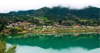 垫江哪个阳宅風水大師看农村坟地風水算命最厉害