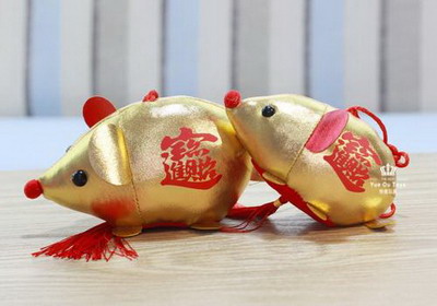 属鼠人2023年春节佩戴这些首饰寓意美好，龙凤呈祥，大吉大利！